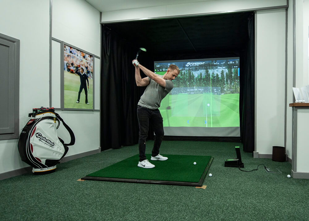 Par 2 Pro SQ HD Golf Simulator Screen Material and Archery Screen