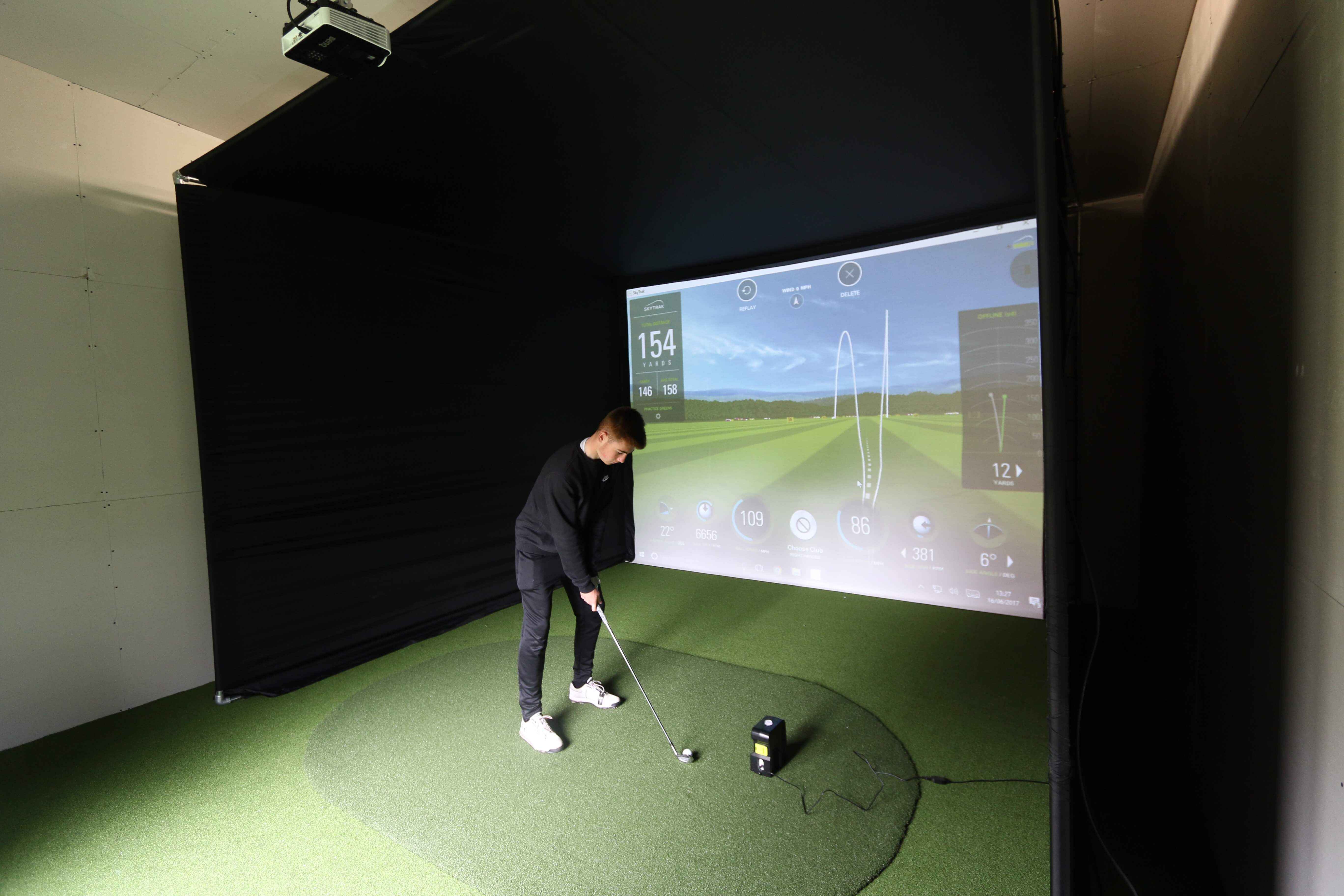 SkyTrak & Home Golf Simulator