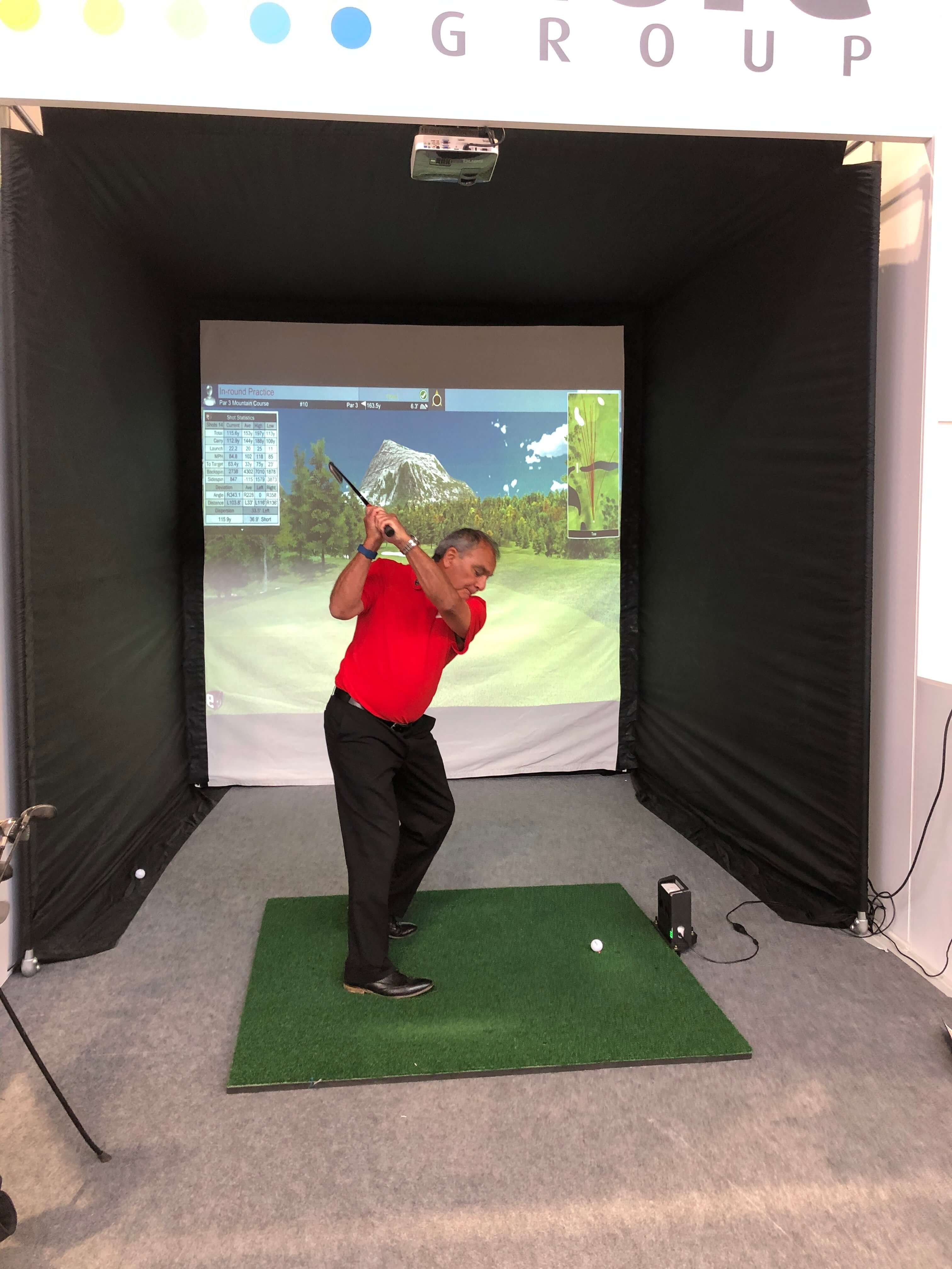 Best Home Golf Simulator Enclosure Golf Simulator Golf Swing Systems UK